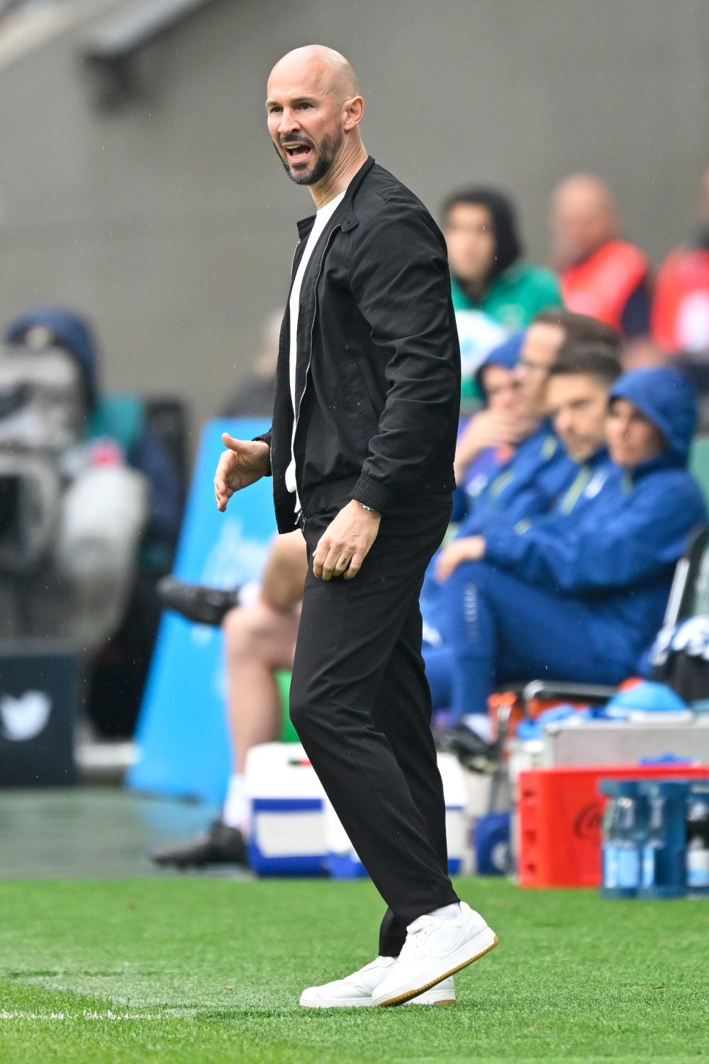 爱游戏官网-关键时刻欧超杯传出新动向，门兴格拉德巴赫扳平良机，管理层表态——球迷炸锅，资深球员宣示担当的简单介绍